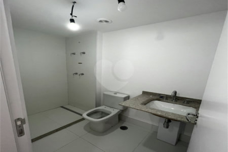 Apartamento à venda com 2 suítes em Campo Belo, São Paulo, SP
