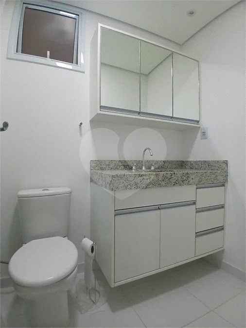 Apartamento de 2 quartos com planejados, sacada e lazer completo| Condomínio| São Roque