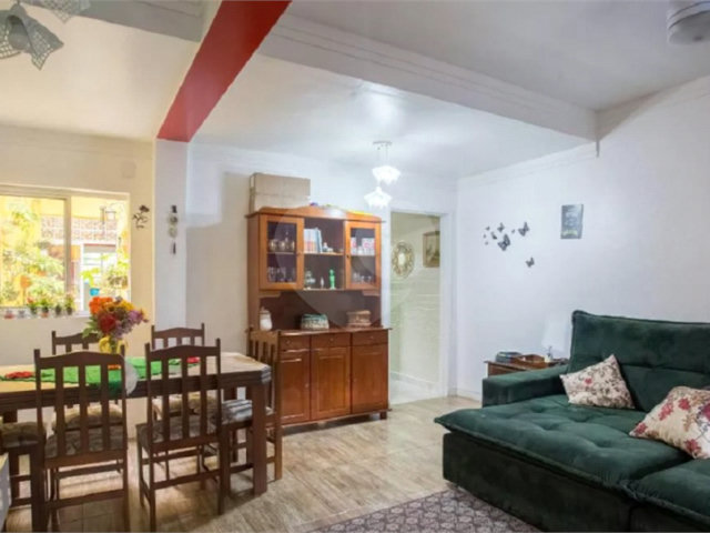 Sobrado à venda com 2 quartos, sendo 1 suíte,  em Carandiru, São Paulo, SP