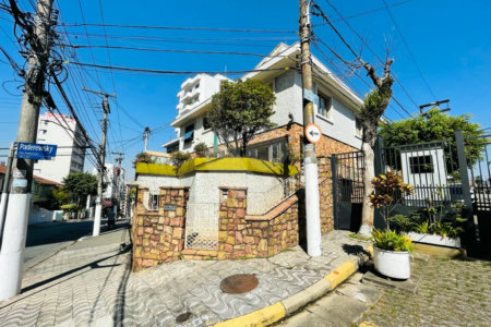 Sobrado à venda com 3 quartos, sendo 1 suíte,  em Santana, São Paulo, SP