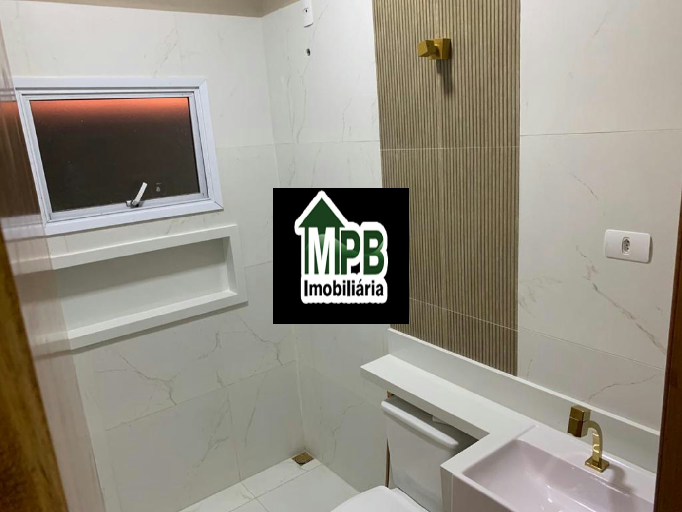 Casa à venda com 3 quartos, sendo 1 suíte, no condomínio Horto Florestal Villagio, Sorocaba - SP