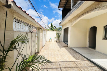 Casa à venda com 3 quartos em Campo Grande, Rio de Janeiro, RJ