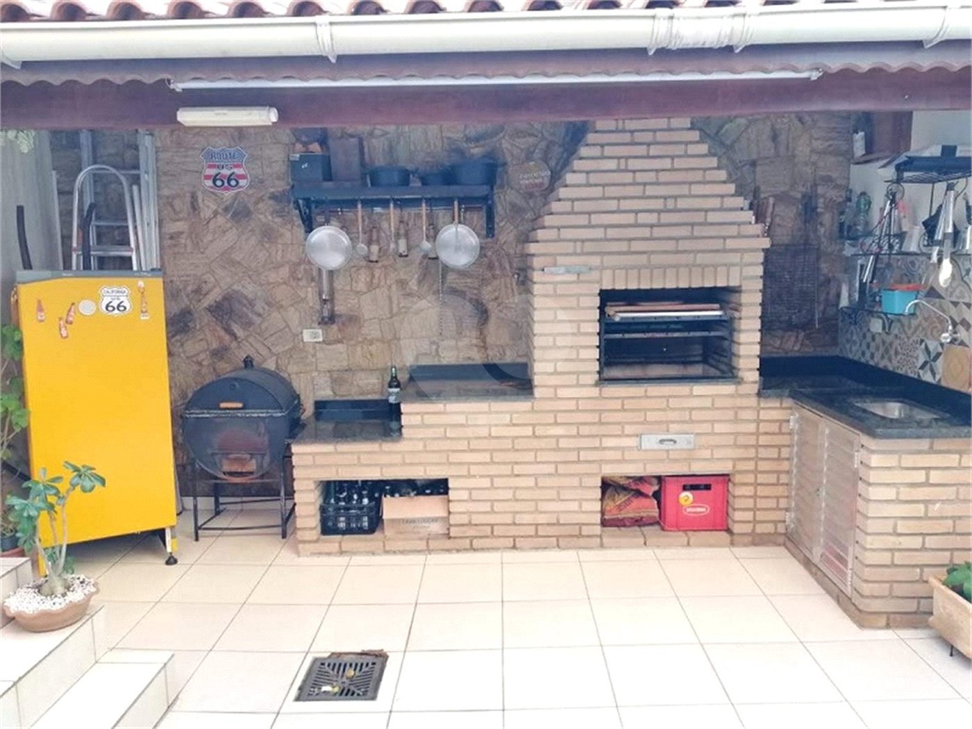 Sobrado à venda com 3 quartos, sendo 1 suíte, em Tremembé, São Paulo, SP