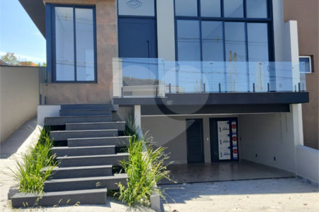 Casa à venda com 3 quartos, sendo 1 suíte,  no condomínio Madre Maria Vilac, Valinhos - SP