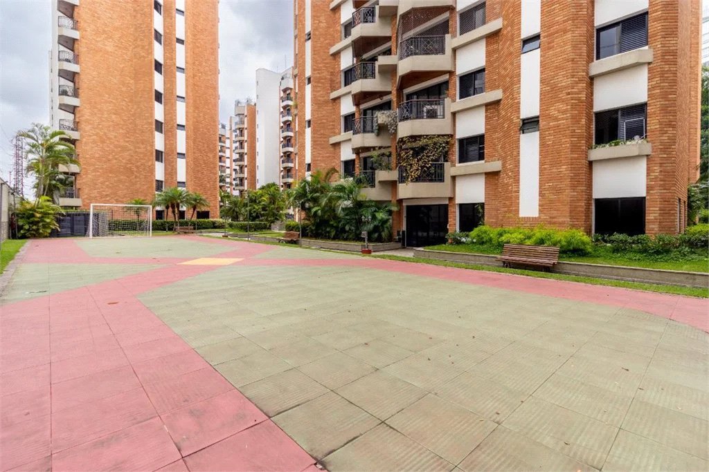 Apartamento à venda ou para alugar com 3 quartos, sendo 1 suíte,  em Bela Aliança, São Paulo, SP
