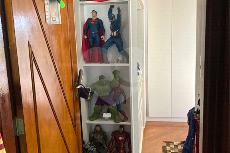Casa à venda com 3 quartos, sendo 1 suíte, no condomínio Barbará II, São Paulo - SP