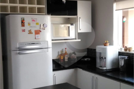 Casa à venda com 3 quartos, sendo 1 suíte, no Centro, Araçoiaba da Serra, SP