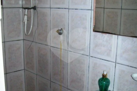 Sobrado à venda com 2 quartos, sendo 1 suíte, em Vila Vitório Mazzei, São Paulo, SP