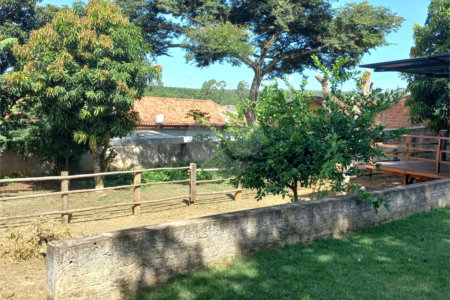 Casa à venda com 2 quartos em Vila Matias, Alambari, SP