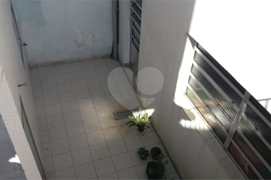 Sobrado à venda com 4 quartos em Jardim Guairaca, São Paulo, SP