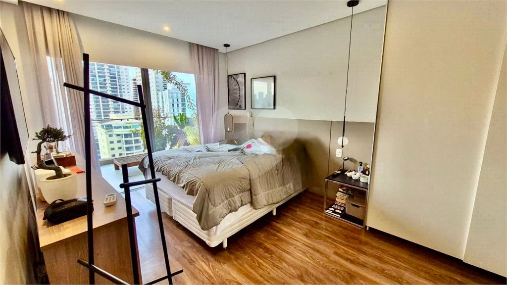 Apartamento à venda ou para alugar com 2 suítes em Vila Nova Conceição, São Paulo, SP