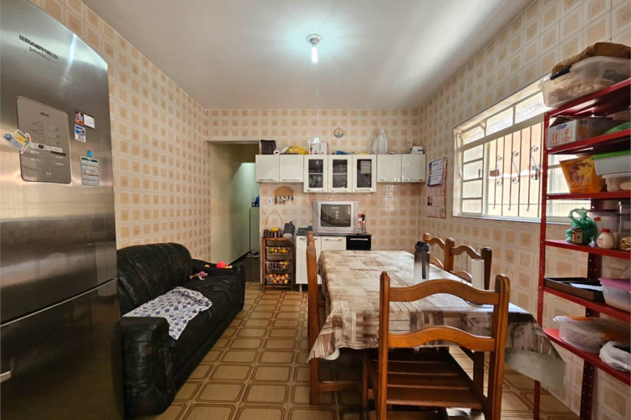 Sobrado à venda com 3 quartos em Vila Sabrina, São Paulo, SP