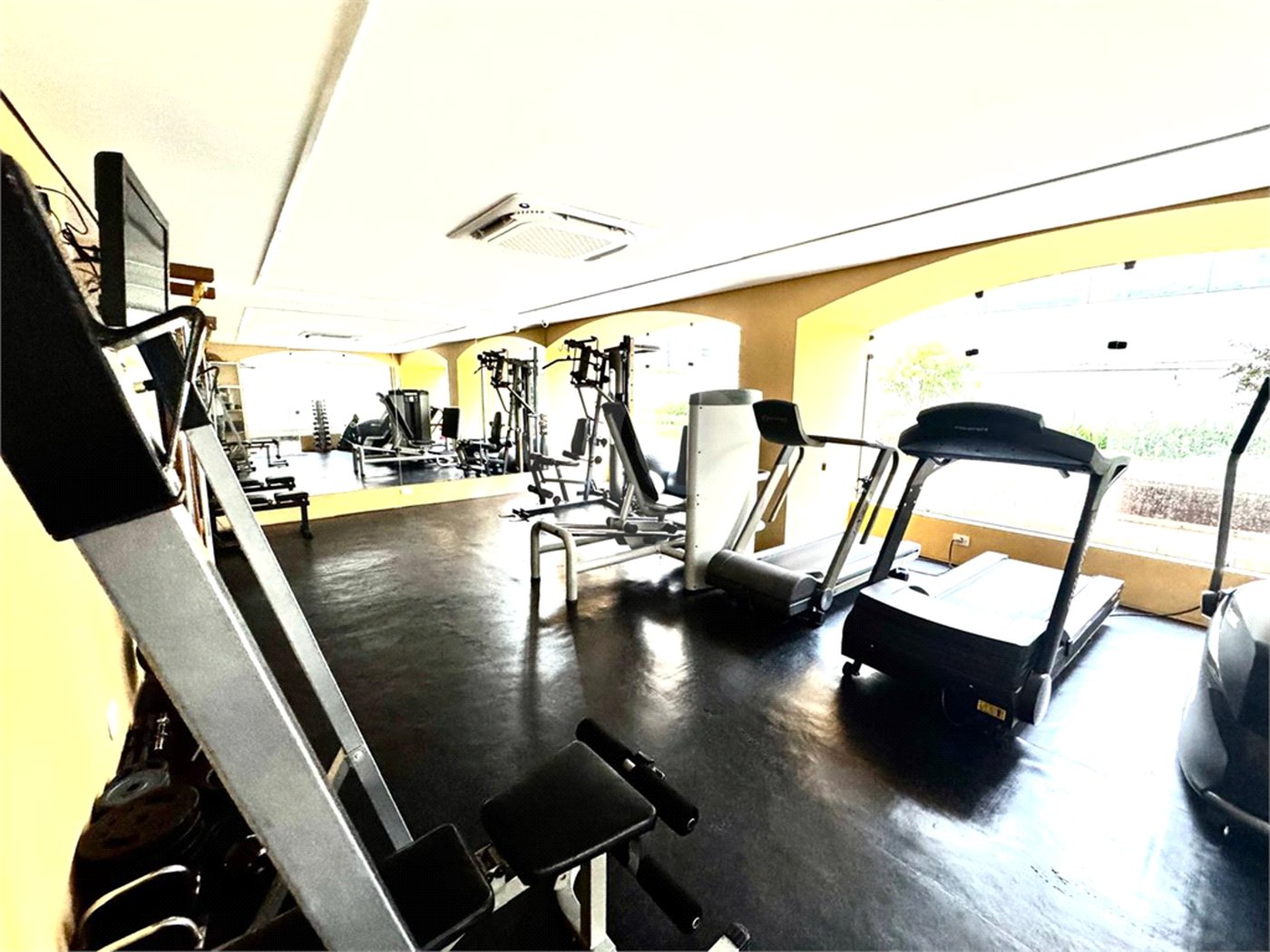 Apartamento à venda com 2 quartos em Moema, São Paulo, SP