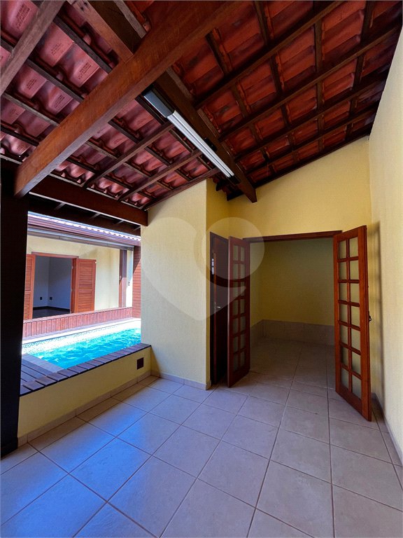 Casa à venda com 3 quartos em Parque da Lagoa, Itapetininga, SP