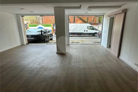 Casa para alugar com 5 quartos, sendo 2 suítes, em Vila Olímpia, São Paulo, SP