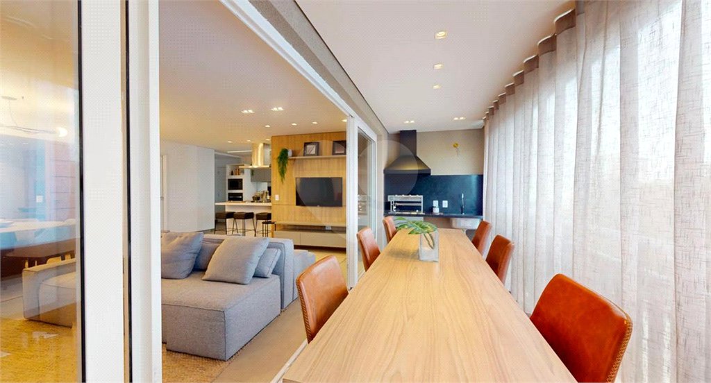Apartamento à venda com 4 quartos, sendo 3 suítes,  no Centro, Diadema, SP
