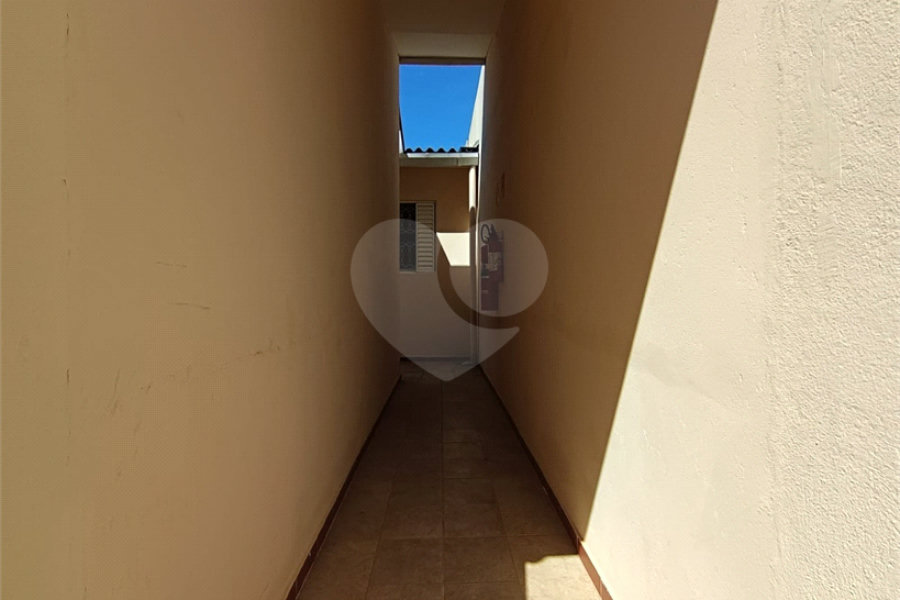 Casa para alugar com 1 quarto no condomínio Cond R Claudio Rodrigues Lopes, São Paulo - SP
