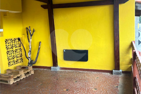 Sobrado à venda com 5 quartos, sendo 2 suítes, em Vila Universitária, São Paulo, SP