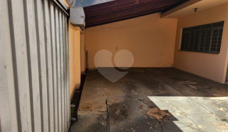 Casa à venda com 2 quartos em Vila Santa Maria (vila Xavier), Araraquara, SP