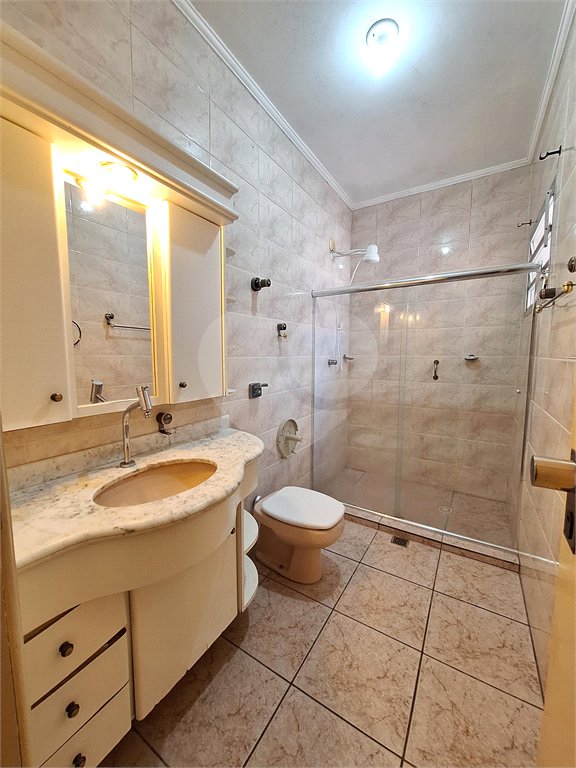 Casa à venda ou para alugar com 4 quartos, sendo 2 suítes,  em Santa Rosa, Vinhedo, SP