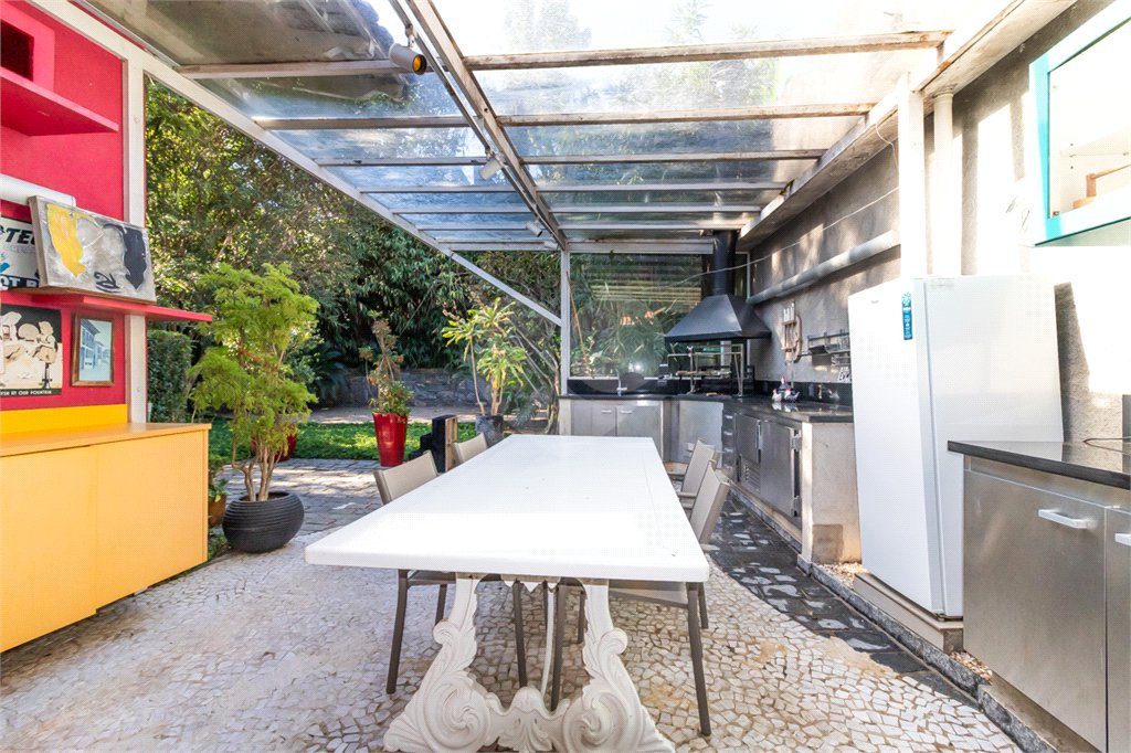 Casa à venda ou para alugar com 3 quartos, sendo 1 suíte, em Butantã, São Paulo, SP