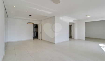 Apartamento à venda com 3 quartos, sendo 1 suíte,  em Morumbi, São Paulo, SP