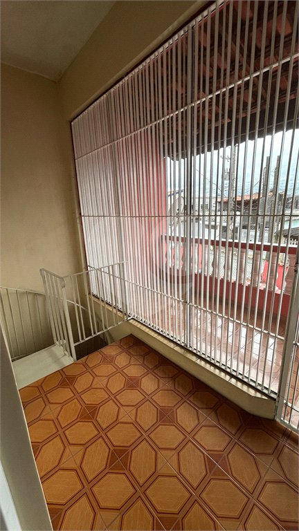 Sobrado à venda com 3 quartos, sendo 2 suítes,  em Vila Lúcia, Poá, SP