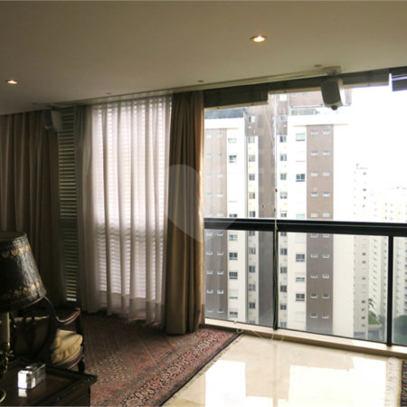 Apartamento à venda com 3 suítes em Vila Suzana, São Paulo, SP