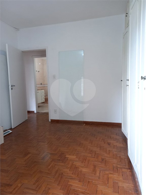 Apartamento à venda com 3 quartos, sendo 1 suíte, em Pinheiros, São Paulo, SP