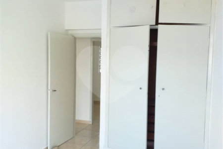 Apartamento à venda com 3 quartos, sendo 1 suíte,  no Centro, Mogi das Cruzes, SP