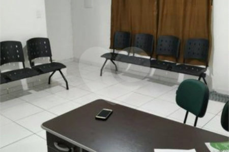 Sobrado à venda com 6 quartos, sendo 2 suítes,  em Instituto de Previdência, São Paulo, SP