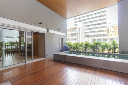 Apartamento à venda com 3 quartos, sendo 2 suítes, em Cerqueira César, São Paulo, SP
