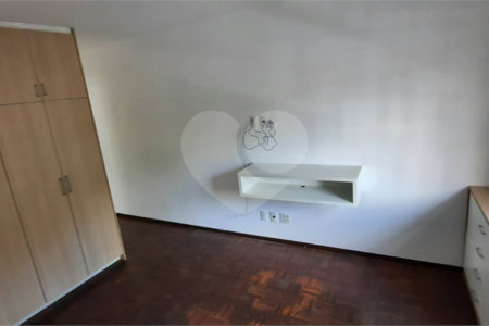 Sobrado à venda com 3 quartos, sendo 1 suíte, em Vila Firmiano Pinto, São Paulo, SP