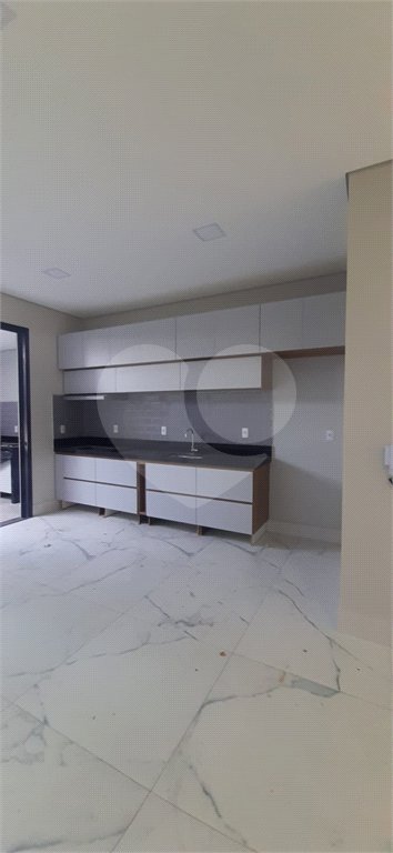 Sobrado à venda com 3 suítes em Vila Avaí, Indaiatuba, SP