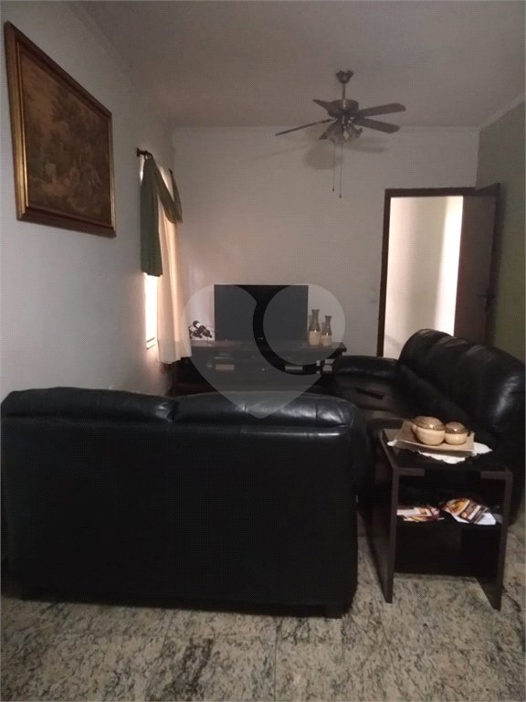 Sobrado à venda com 3 quartos, sendo 1 suíte, em Chora Menino, São Paulo, SP