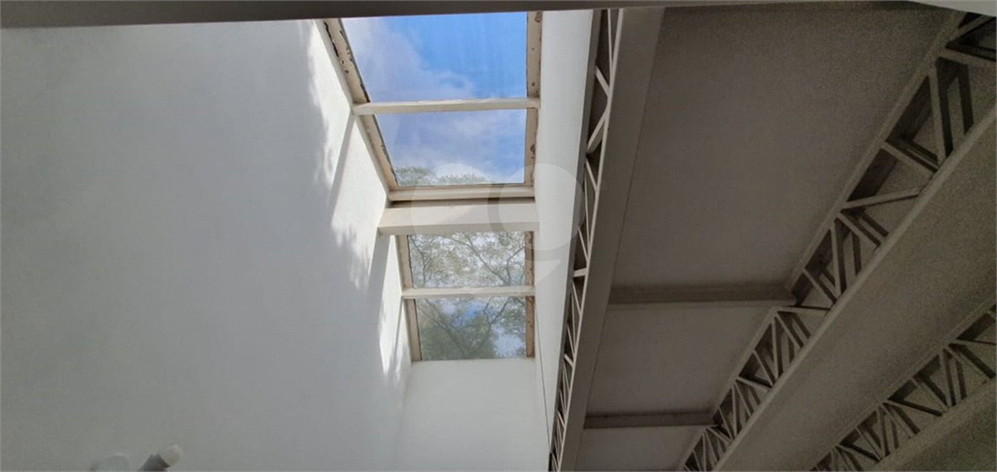 Sobrado à venda com 4 suítes em Moema, São Paulo, SP