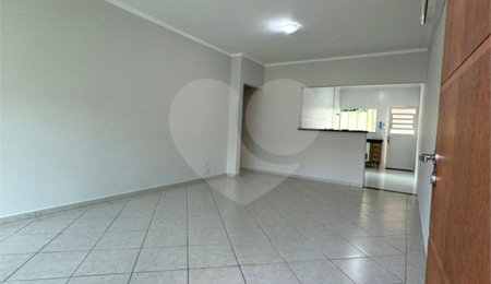 Casa à venda com 3 quartos, sendo 1 suíte,  no condomínio Bella Vita, Atibaia - SP