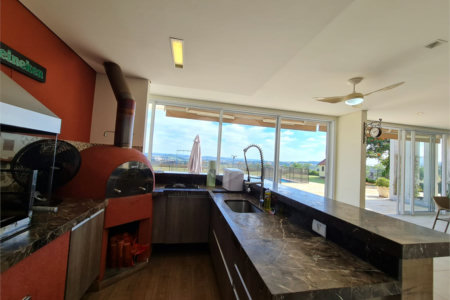 Casa à venda ou para alugar com 4 suítes no condomínio Residencial Jardim Primavera, Louveira - SP