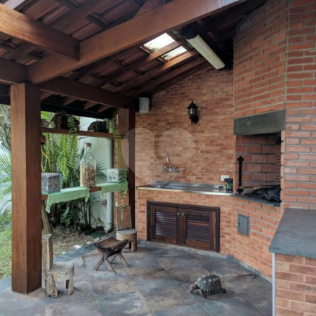 Sobrado à venda ou para alugar com 5 quartos, sendo 3 suítes, em Jardim Marajoara, São Paulo, SP
