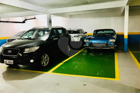 Apartamento à venda com 4 quartos, sendo 2 suítes, em Bosque da Saúde, São Paulo, SP