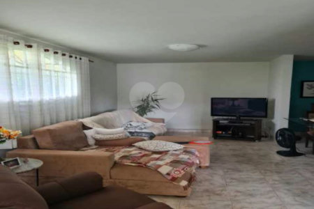 Casa à venda com 1 quarto, sendo 3 suítes, em Campo Grande, Rio de Janeiro, RJ