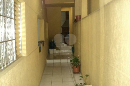 Casa Térrea à venda com 3 suítes em Vila Paulicéia, São Paulo, SP