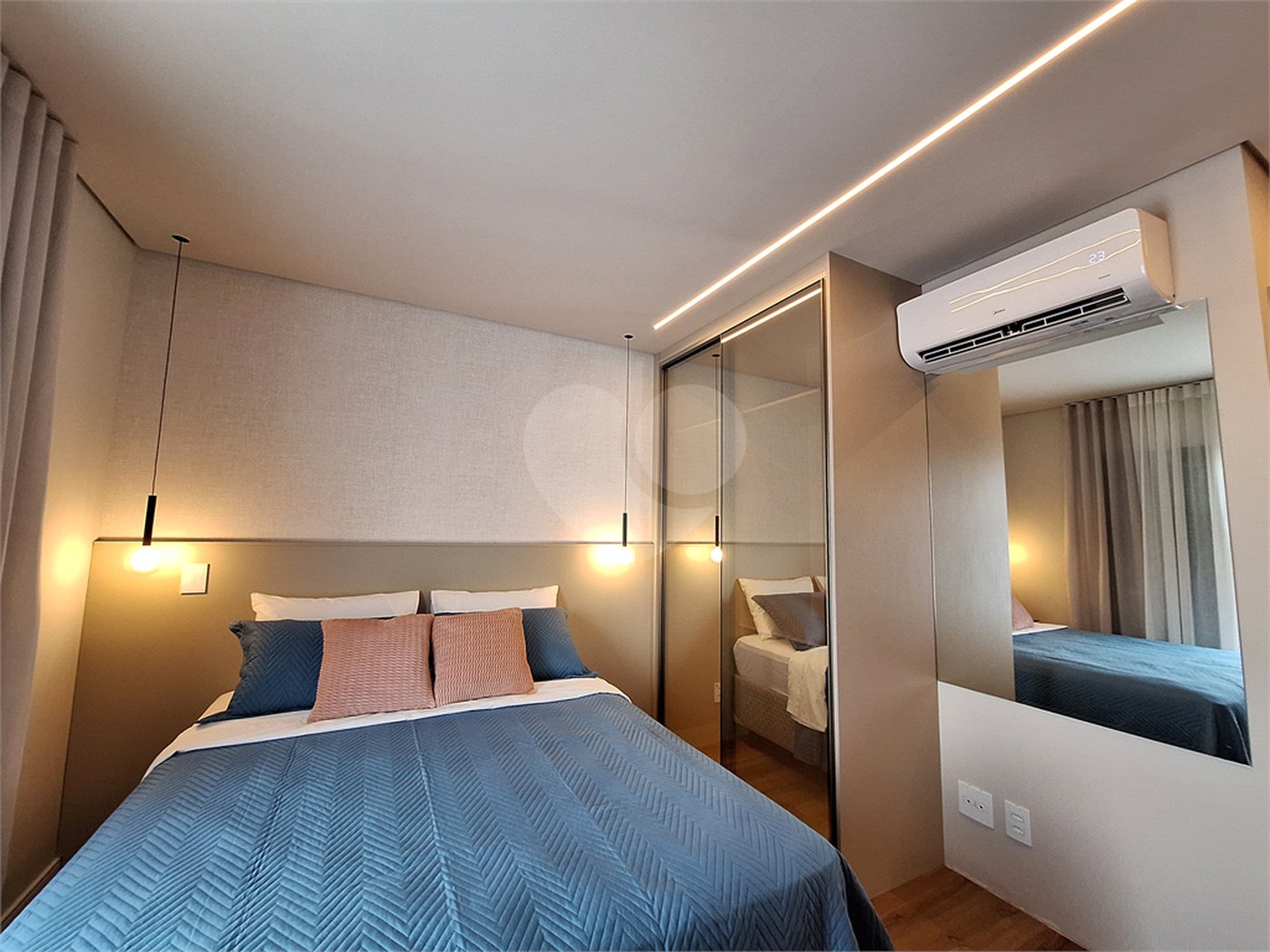 Apartamento à venda com 3 quartos, sendo 1 suíte,  no Centro, Vinhedo, SP