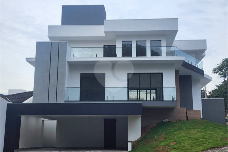 Casa à venda com 3 suítes no condomínio Terras de São Francisco, Vinhedo - SP