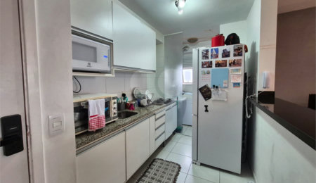 Apartamento à venda com 3 quartos, sendo 1 suíte, em Jardim Parque Morumbi, São Paulo, SP
