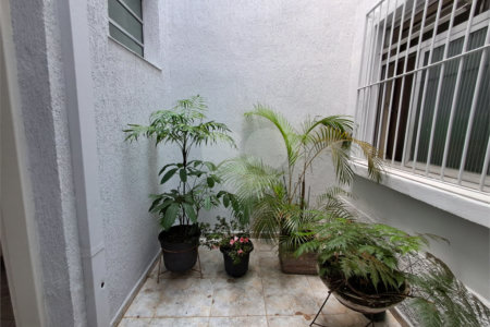 Casa à venda com 3 quartos em Água Branca, São Paulo, SP