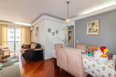 Apartamento à venda com 3 quartos, sendo 1 suíte, em Cambuci, São Paulo, SP