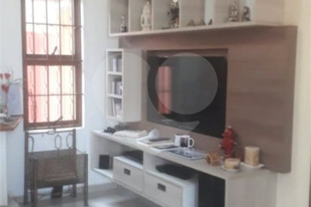Casa à venda com 3 quartos, sendo 1 suíte,  em Vila Oliveira, Mogi das Cruzes, SP
