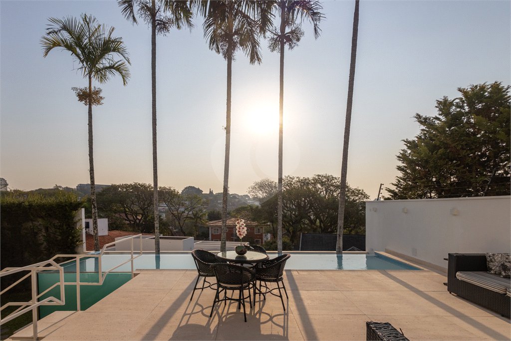 Casa à venda com 4 suítes em Jardim Guedala, São Paulo, SP