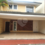 Casa à venda com 4 quartos, sendo 2 suítes,  no condomínio Lake Louise, São Paulo - SP